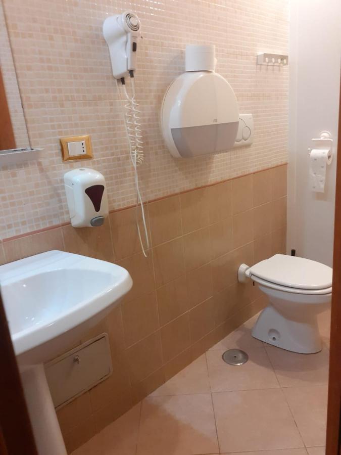 Double or Twin Room with Bathroom,958742131:JPEG